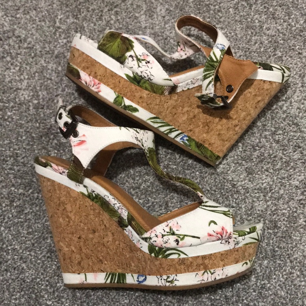 Breezy Flowers🌱